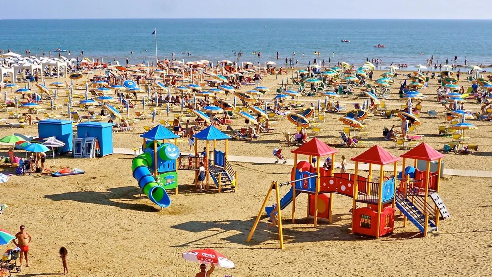 Cozy And Modern Accommodation In Bibione-Beahost شقة