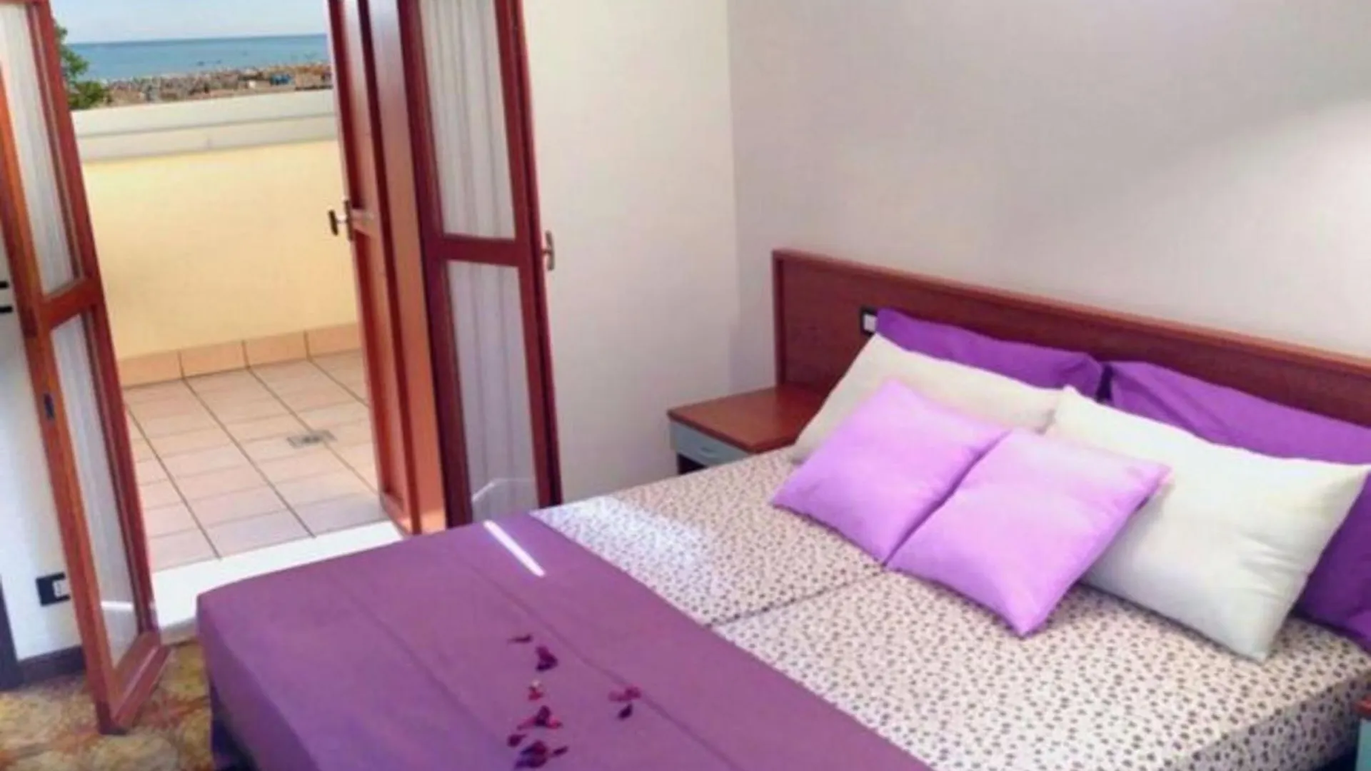 Cozy And Modern Accommodation In Bibione-Beahost Apartment